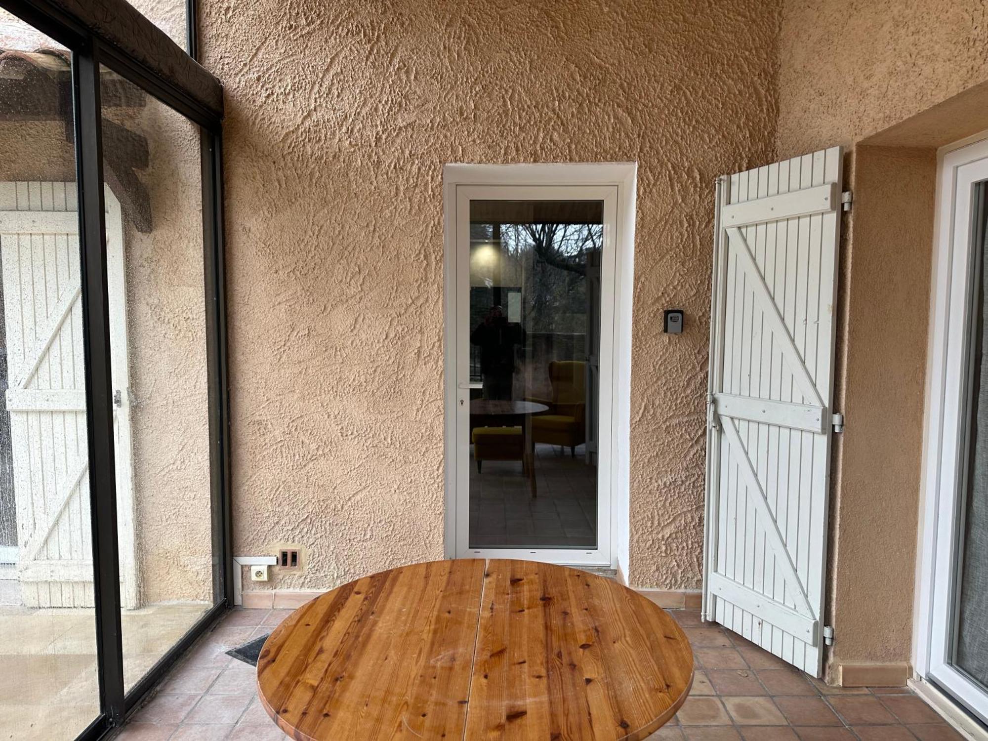 Puyloubier Maison Au Pied De La Sainte Victoire מראה חיצוני תמונה