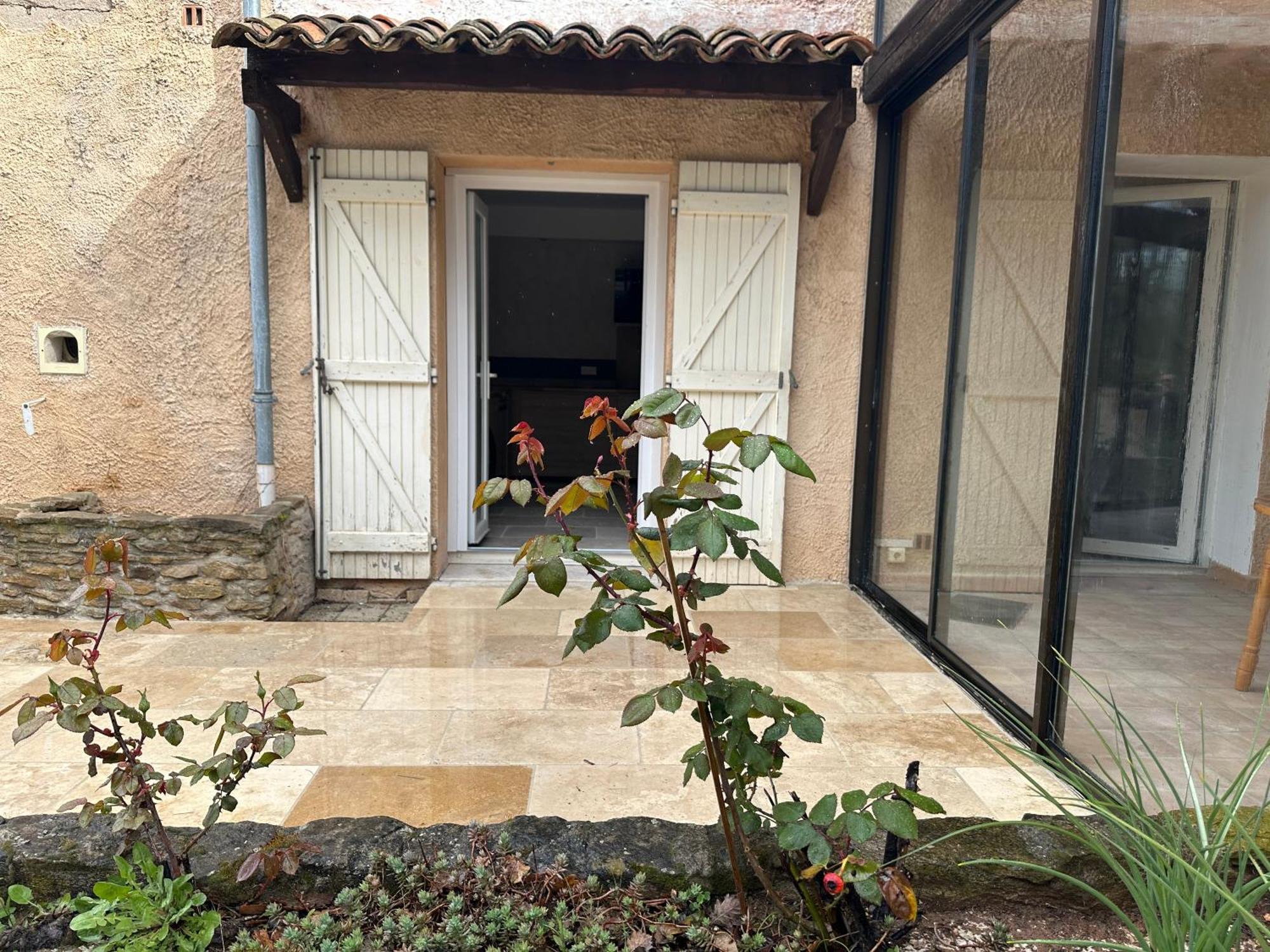 Puyloubier Maison Au Pied De La Sainte Victoire מראה חיצוני תמונה