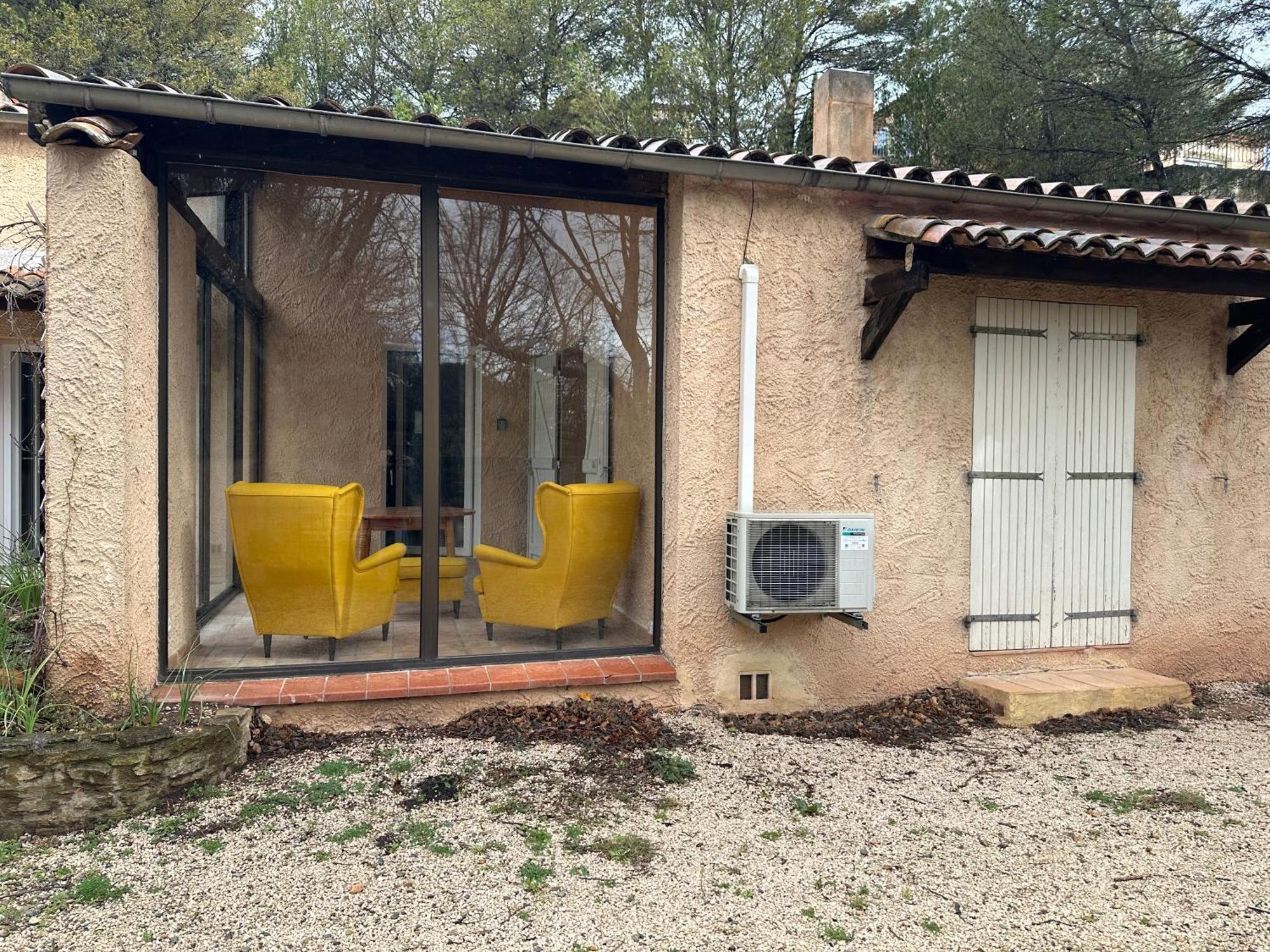Puyloubier Maison Au Pied De La Sainte Victoire מראה חיצוני תמונה